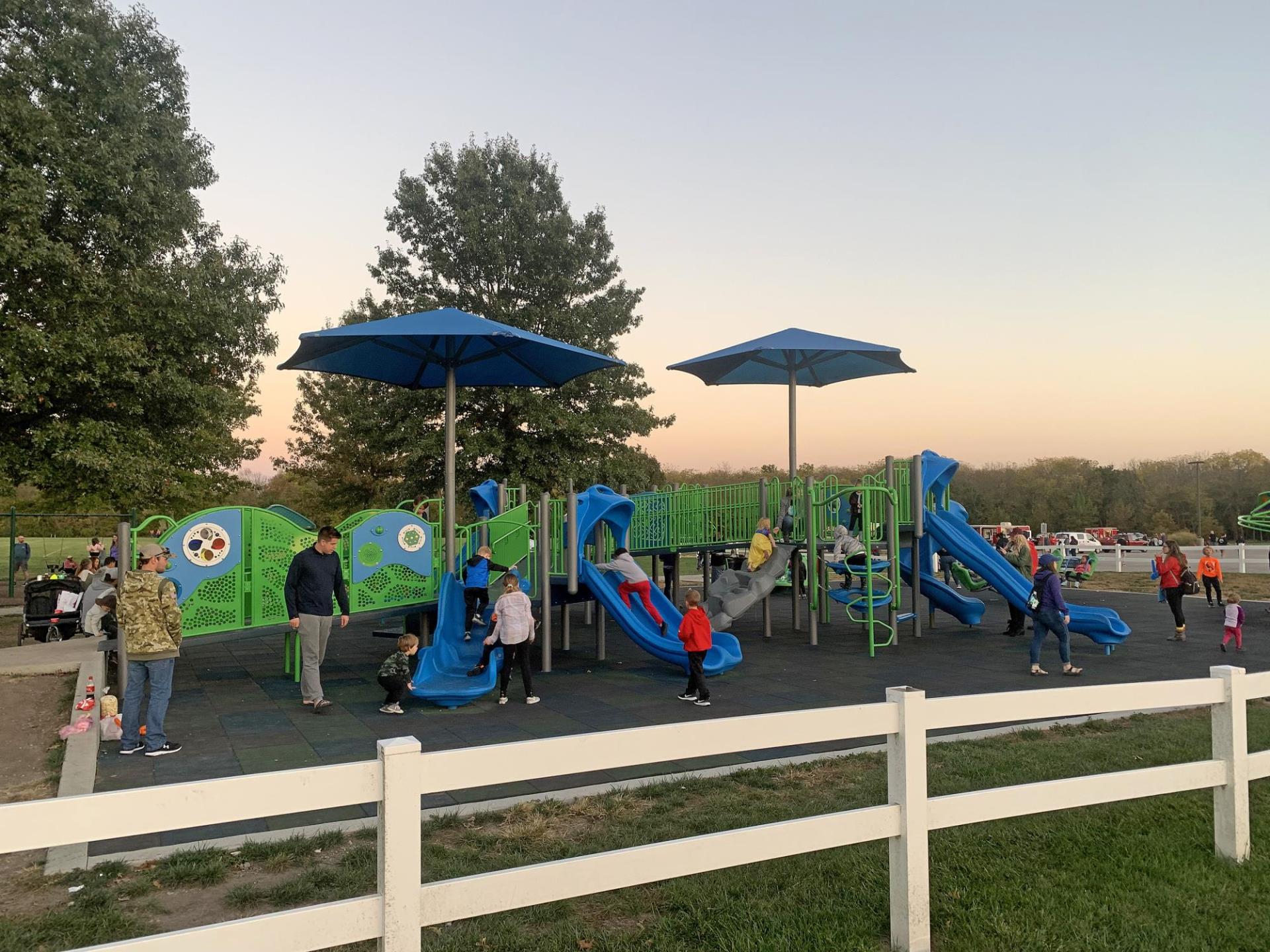 RecPark-playground-sunset